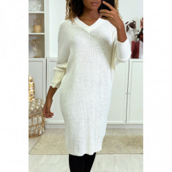 Robe pull blanche col V...