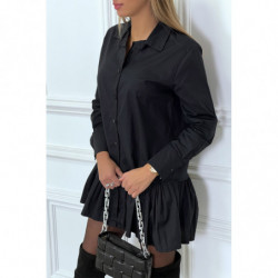 Robe chemise noire plissée au bas et évasée