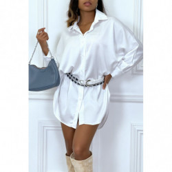 Robe chemise ample en blanc satiné over size. Chemise femme