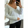 Pull gris tombant et col V avec boutons aux manches