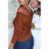 Pull doux cognac avec col bardot en dentelle