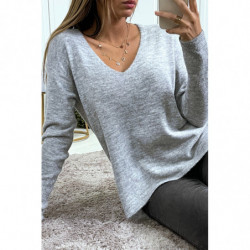 Pull tombant et très doux en gris col V avec tresse au dos