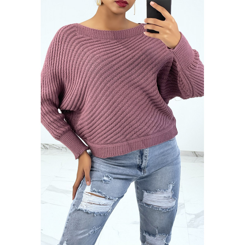 Pull fushia en maille rayée et manches chauve-souris