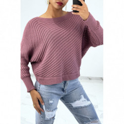 Pull fushia en maille rayée et manches chauve-souris