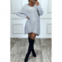 Robe pull gris tombant avec jolie forme et fil argenté