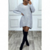 Robe pull gris tombant avec jolie forme et fil argenté