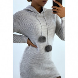 Robe pull gris à capuche avec lacet pompon