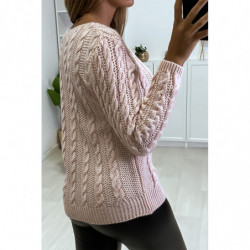 Pull Rose en maille torsadée, et col à zip réglable.