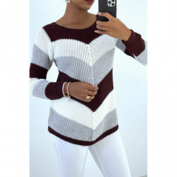 Pull en laine Bordeaux tricolore à maille torsadée et coupe asymétrique.