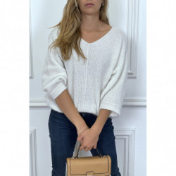 Pull blanc over size et tombant composé de laine