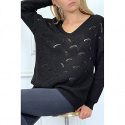 Pull noir col V tombant tressé en forme de feuilles