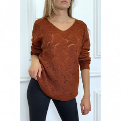 Pull cognac col V tombant tressé en forme de feuilles