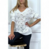 Pull blanc col V tombant tressé en forme de feuilles