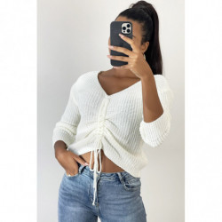 Pull blanc col V avec lacet...