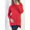 Pull femme rouge long over size avec fente sur les côtés.