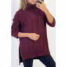 Pull femme bordeaux long over size avec fente sur les côtés.