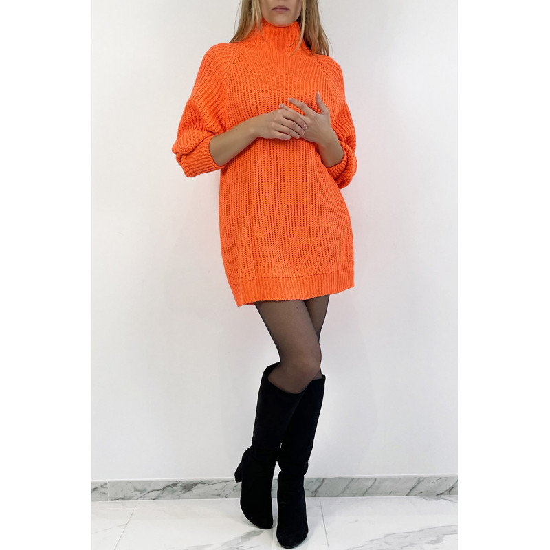 Robe pull orange effet maille coupe droite manche bouffante et col montant