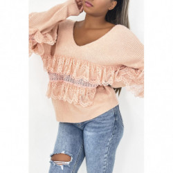 Pull femme col V  over size en rose avec volant en dentelle