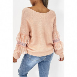 Pull femme col V  over size en rose avec volant en dentelle