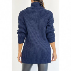 Pull long bleu marine gros col roulé effet maille avec détail tresse style bohème chic