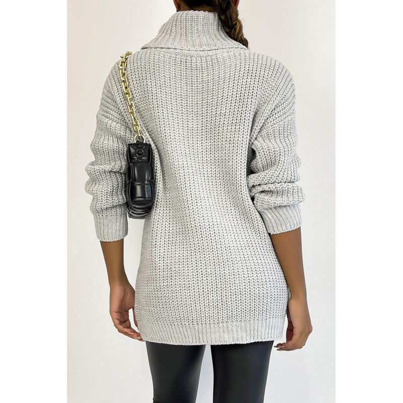 Pull long gris gros col roulé effet maille avec détail tresse style bohème chic