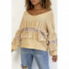 Pull femme col V over size en camel avec volant en dentelle