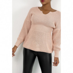 Pull mi-long rose effet maille avec col plongeant cintré à la taille et manche ample serrée au poignet