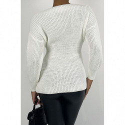 Pull mi-long blanc effet maille avec col plongeant cintré à la taille et manche ample serrée au poignet