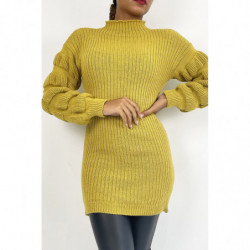 Robe pull jaune moutarde effet maille avec col montant et manche bouffantes à relief