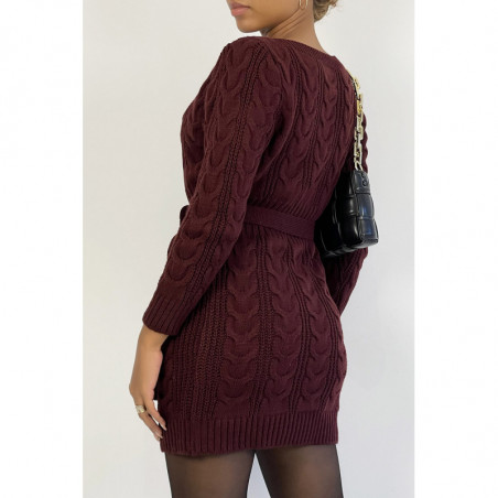 Pull tunique rouge bordeaux en grosse maille torsadée avec ceinture à nouer