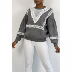 Pull gris over size manche bouffante avec motif en dentelle