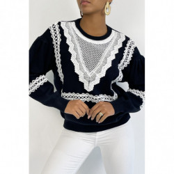 Pull noir over size manche bouffante avec motif en dentelle