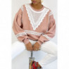 Pull rose over size manche bouffante avec motif en dentelle