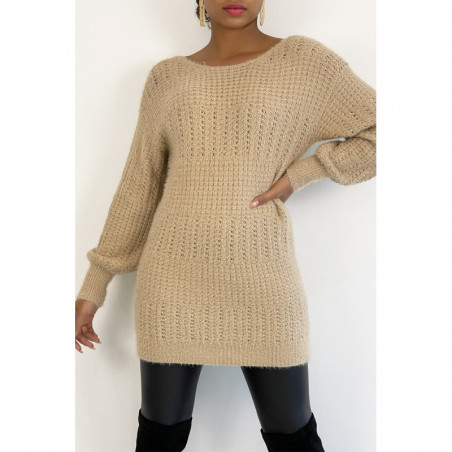 Pull dos-nu camel à nouer en grosse maille et à manches bouffantes