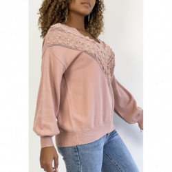 Pull rose pour femme en col V avec motif en dentelle