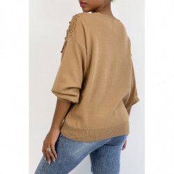 Pull camel pour femme en col V avec motif en dentelle