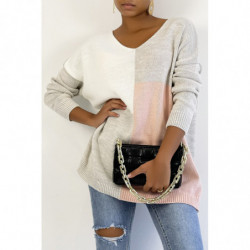 Pull col V oversize à motif asymétrique beige et rose