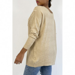 Pull oversize beige avec joli col v à détails broderie