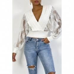 Pull cache coeur court blanc avec manches bouffante en dentelle