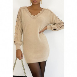 Pull col V beige long tout doux ajouré le long des bras