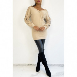 Pull col V beige long tout doux ajouré le long des bras