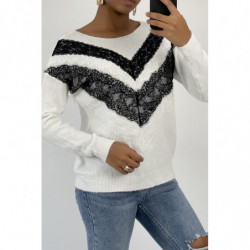 Pull léger blanc à col rond et  motif V en dentelle