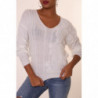 Pull col V blanc à motif dentelle blanche