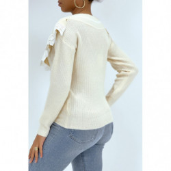 Pull col V classique beige effet doublure et dentelle