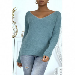 Pull duveteux col V bleu style cocooning