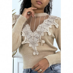 Pull doux taupe à décolleté et dentelle