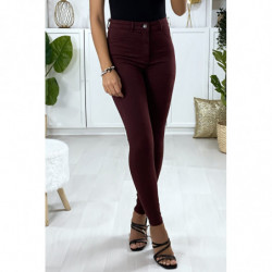 Jeans slim en bordeaux avec fausse poches à l'avant