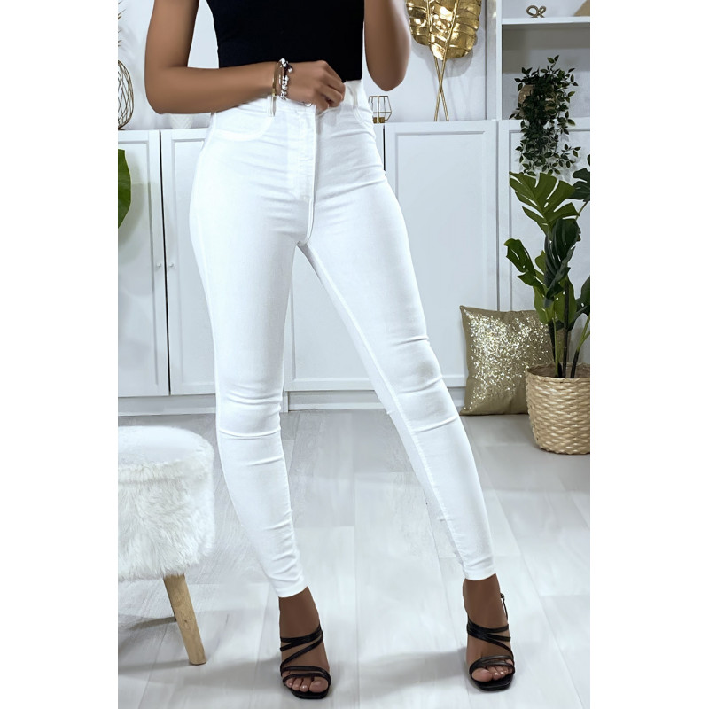 Jeans slim en blanc avec fausse poches à l'avant