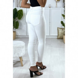 Jeans slim en blanc avec fausse poches à l'avant