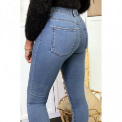 Jeans slim bleu avec poches arrière